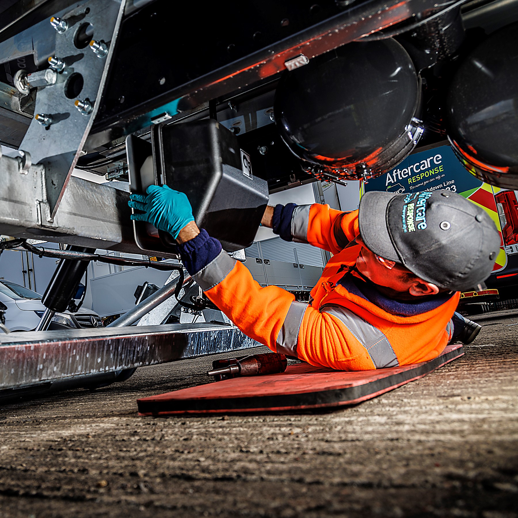 Tail and Passenger Lift Installation and Maintenance